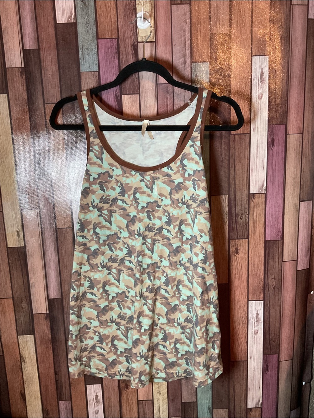 Camouflage Roper Women’s Tank Top Turquoise And Brown Size Large